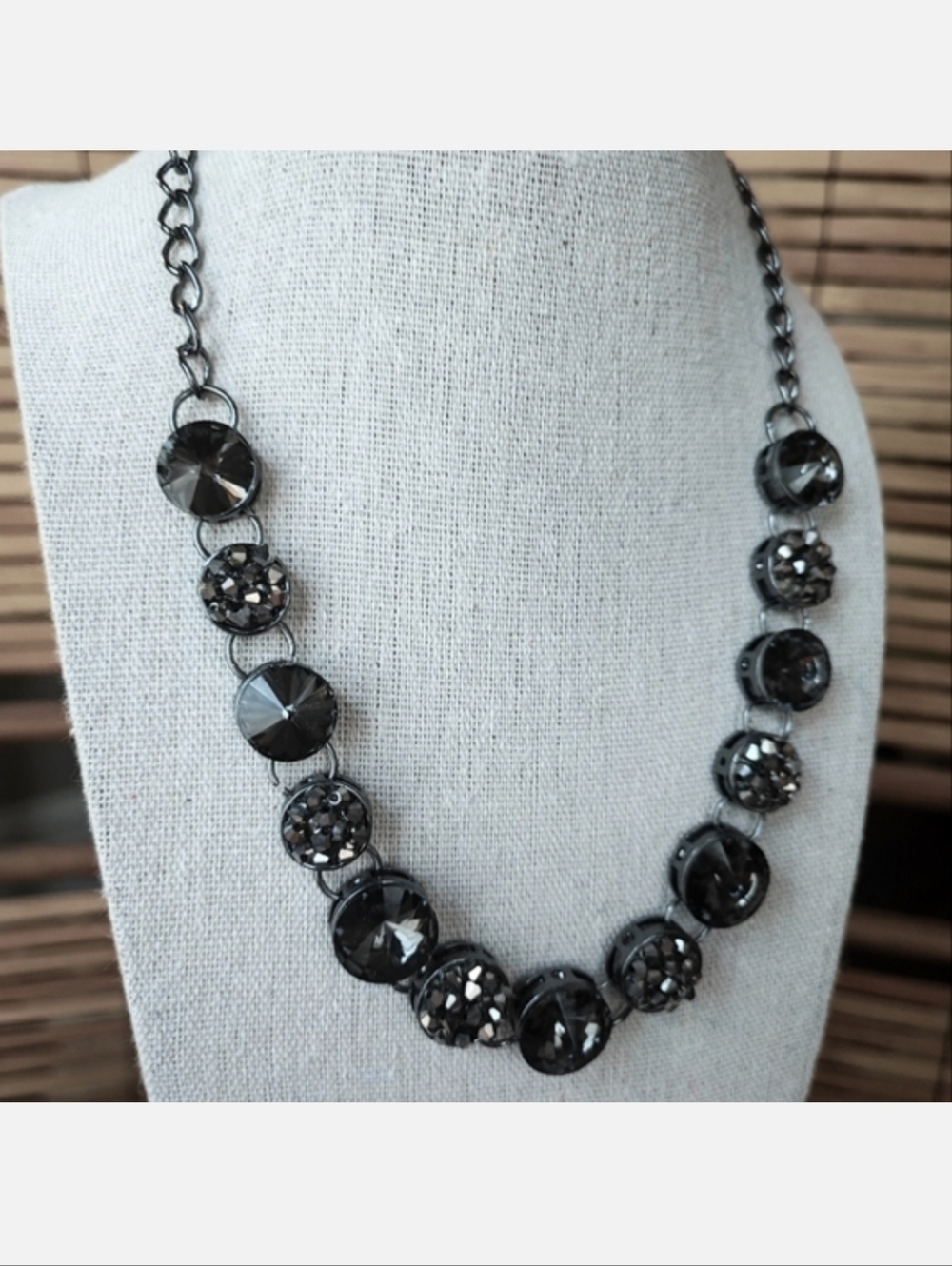 Vera Wang? Hematite Rhinestone Statement Necklace Rivoli Stones Bicone Bead FLAW